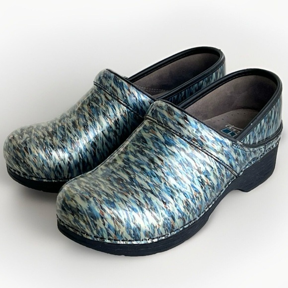 Dansko Women's Size US 8.5 - 9 EU 39 LT Pro Blue Waves Clogs Professional Shoes - Picture 1 of 16